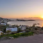 Mont' Rock 2 * Posidhonia (Syros)